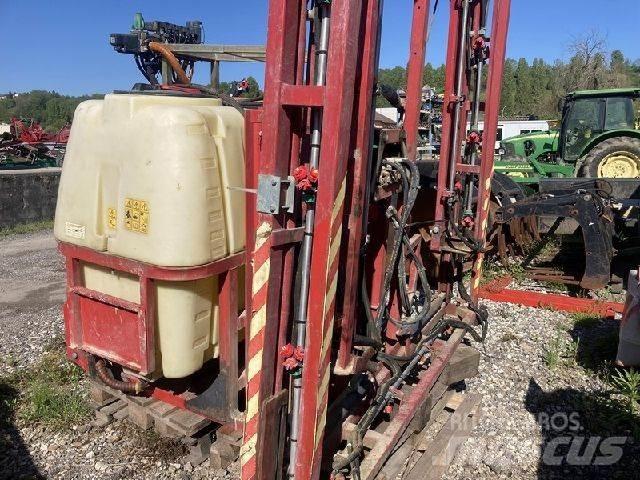  atasa 1000 L Прицепные опрыскиватели