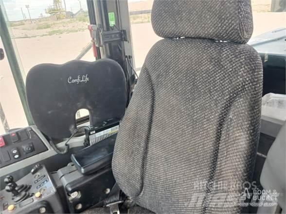 CAT 982M Фронтальные погрузчики