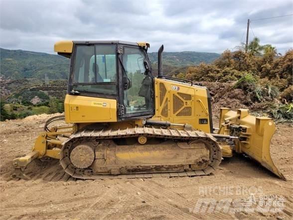 CAT D3 Гусеничные бульдозеры