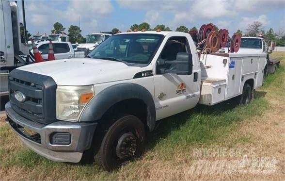 Ford F550 Комбинированные дорожные машины