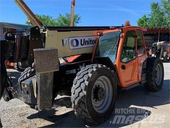 JLG 1055 Телескопические погрузчики