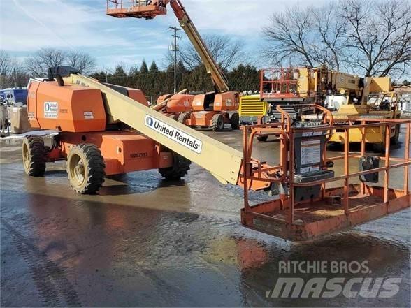 JLG 600S Телескопические подъемники