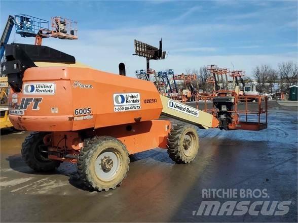JLG 600S Телескопические подъемники