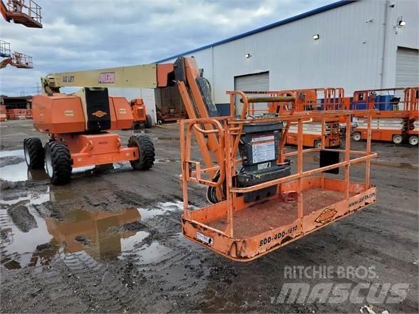 JLG 800AJ Коленчатые подъемники