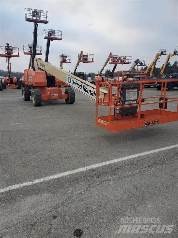JLG 800S Телескопические подъемники