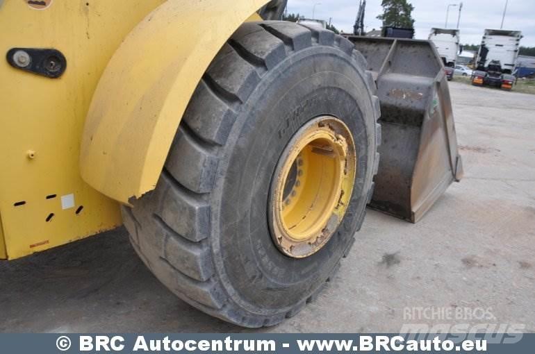 New Holland W270B Фронтальные погрузчики