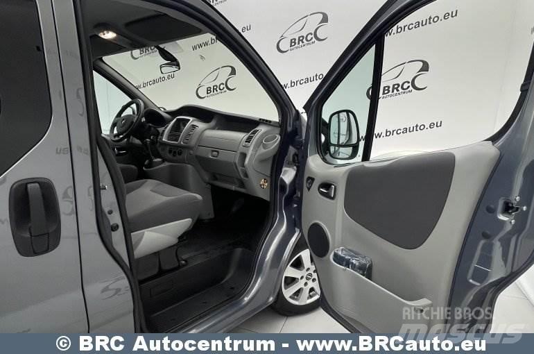 Opel Vivaro Микроавтобусы