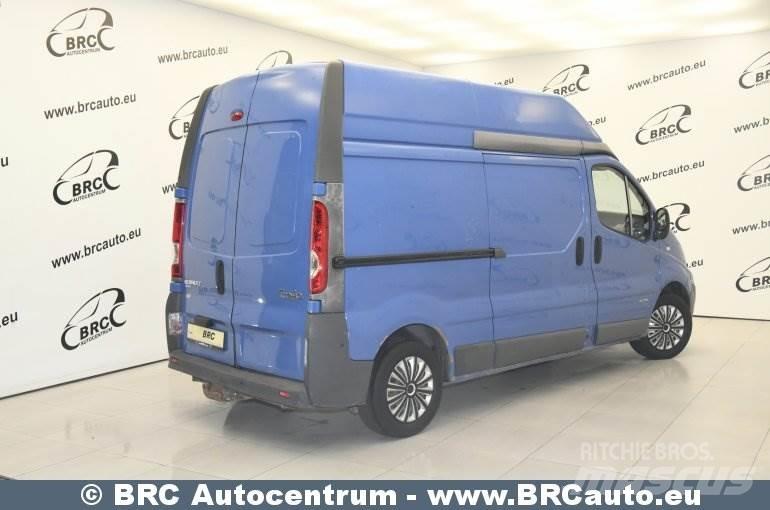 Renault Trafic Цельнометаллический фургоны