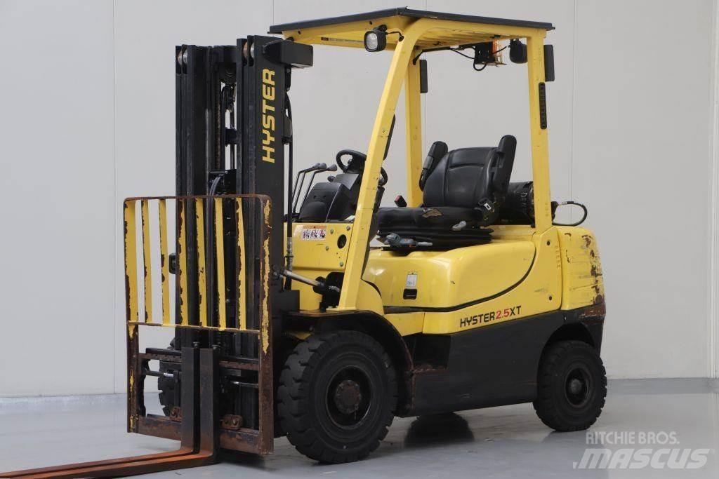 Hyster H2.5XT Газовые погрузчики
