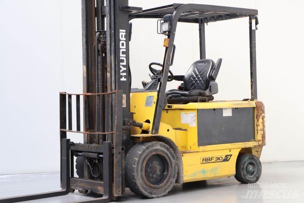 Hyundai HBF30-7 Электропогрузчики