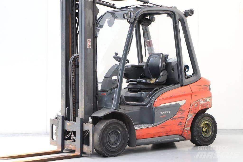 Linde H25T-01 Газовые погрузчики
