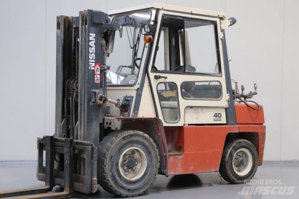 Nissan BF03A35U Газовые погрузчики