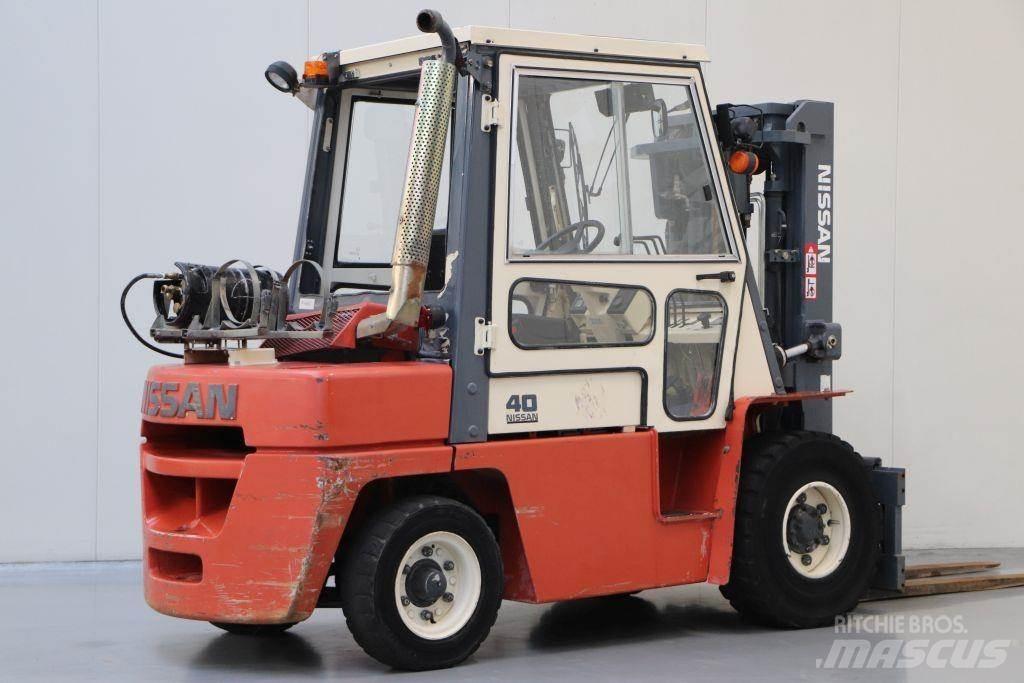 Nissan BF03A35U Газовые погрузчики