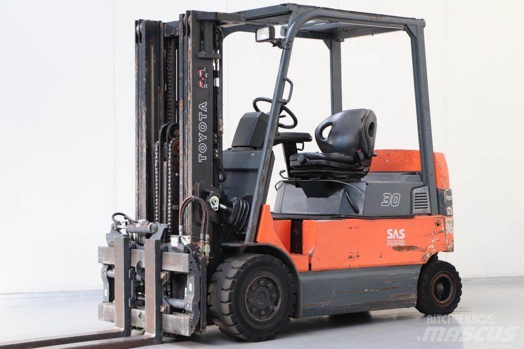 Toyota 7FBMF30 Электропогрузчики