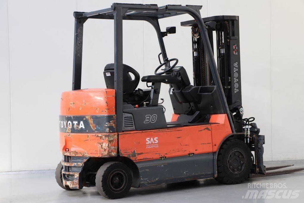 Toyota 7FBMF30 Электропогрузчики