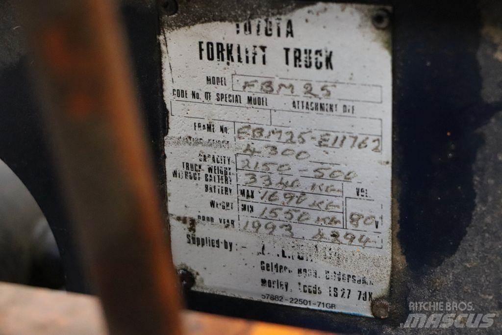 Toyota FBM25 Электропогрузчики