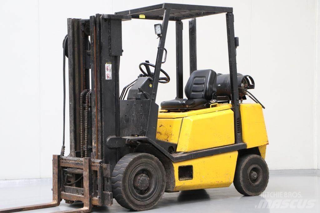 Yale GLP25 Газовые погрузчики