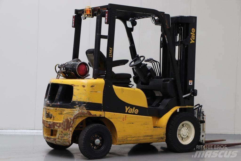 Yale GLP25MX Газовые погрузчики