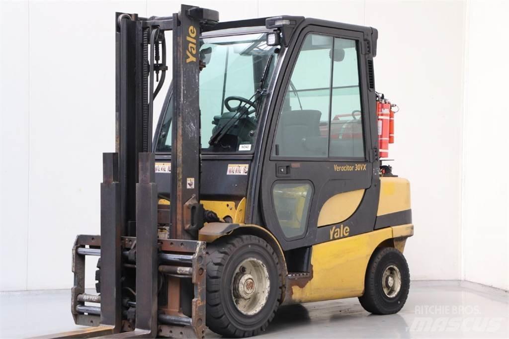 Yale GLP30VX Газовые погрузчики