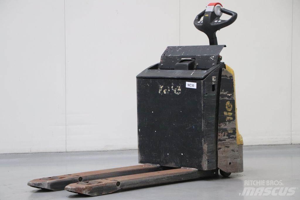 Yale MP16 Ручные электрические тележки