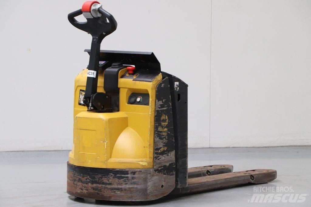 Yale MP16 Ручные электрические тележки