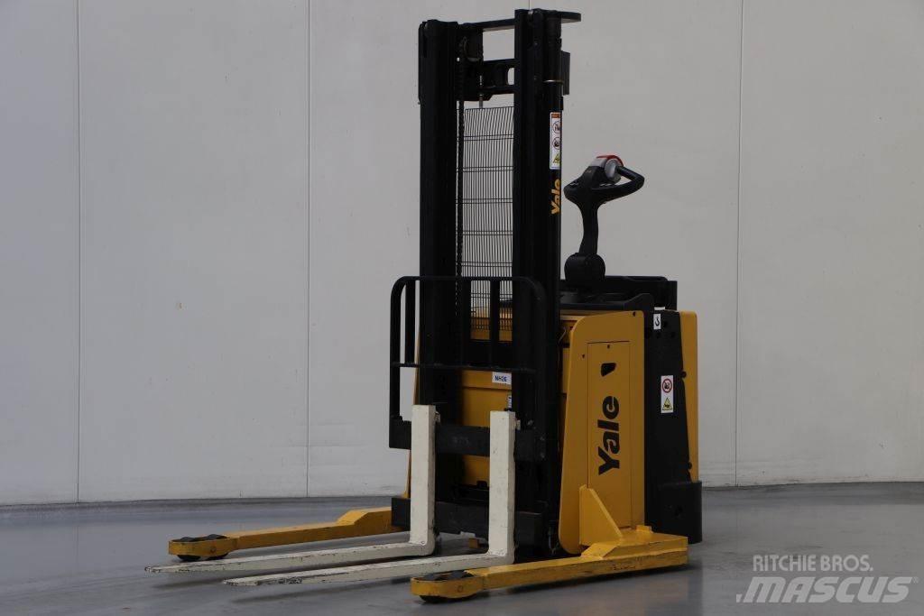 Yale MS15X Ручные штабелёры с электроподъёмом
