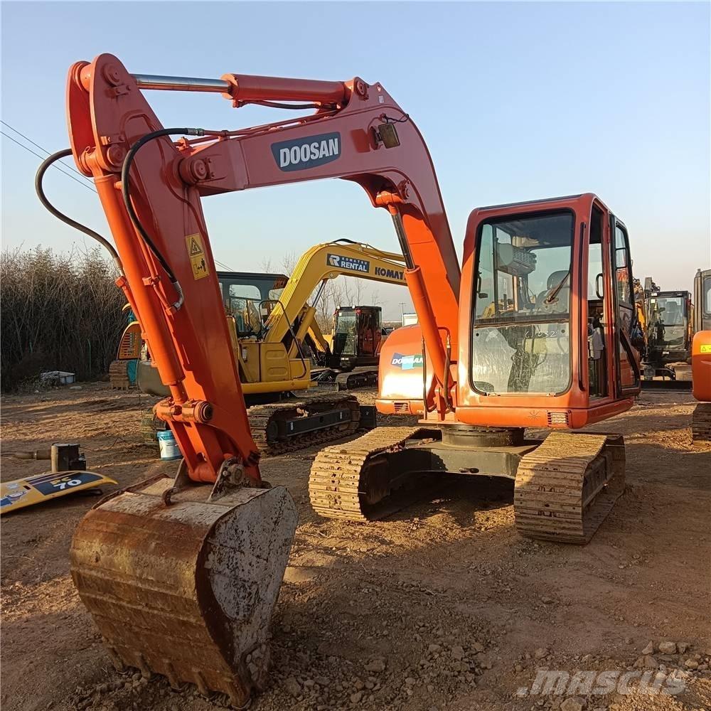 Doosan DH 70 Гусеничные экскаваторы