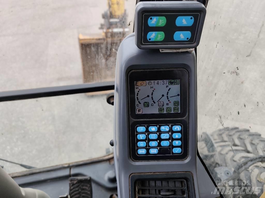 Komatsu PW 160-7E0 Колёсные экскаваторы