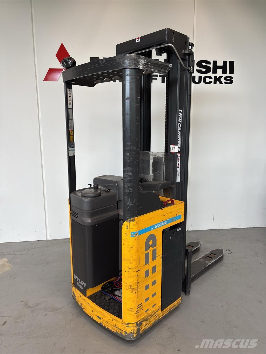 Atlet ASN200 Самоходные электроштабелёры