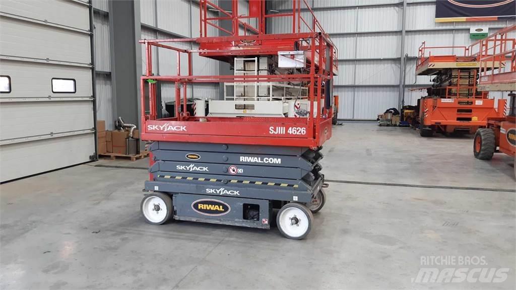 SkyJack SJIII4626 Ножничные подъемники