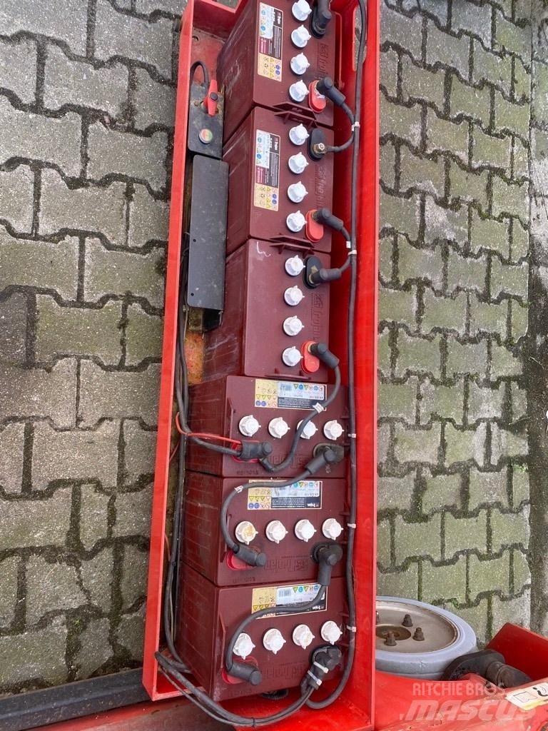 SkyJack SJ4620 Ножничные подъемники