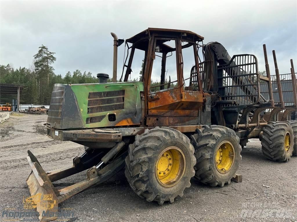 John Deere 1110D Форвардеры