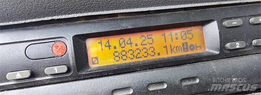 Sisu E12M 8X4 Грузовики-Самосвалы