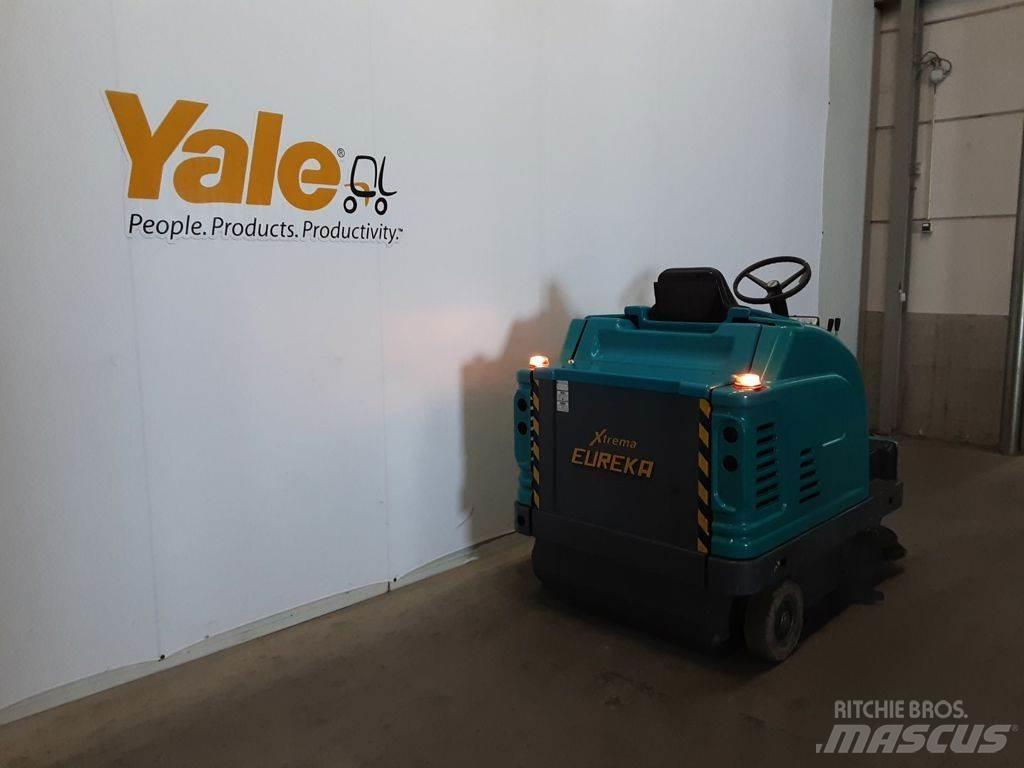 Eureka VEEGMACHINE Вакуумные уборочные машины