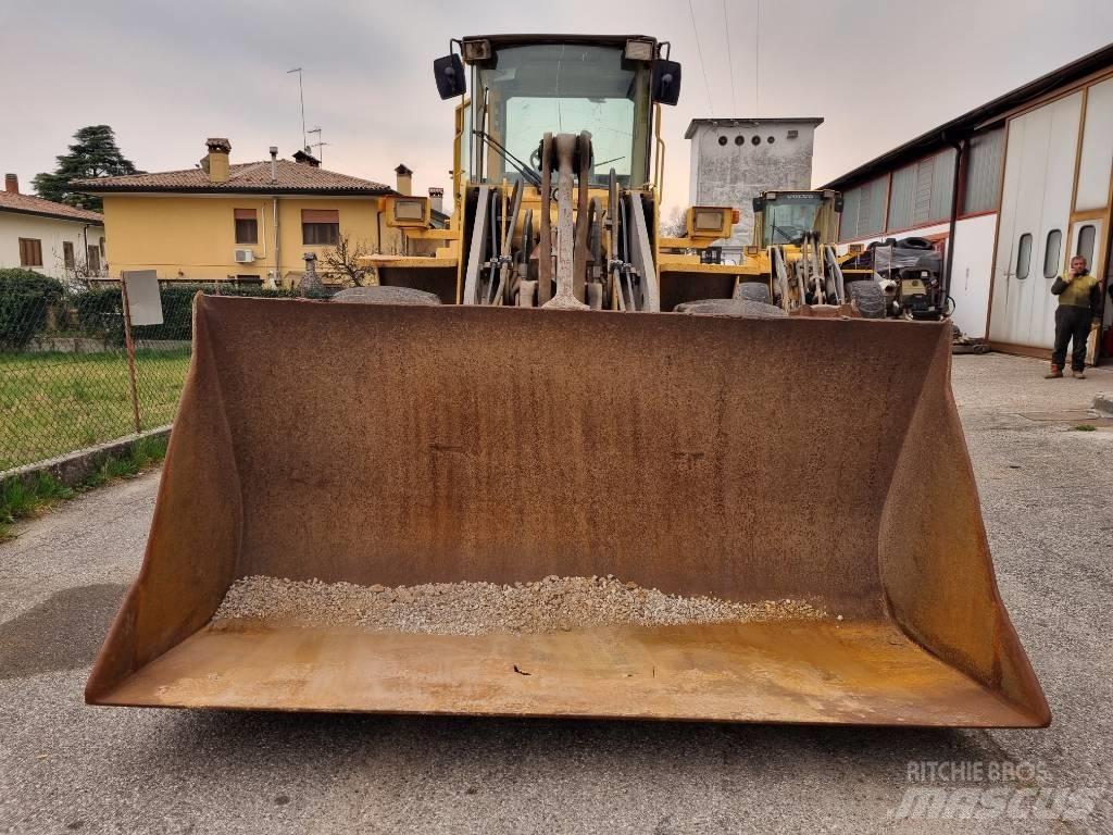 Volvo BM L120C Фронтальные погрузчики