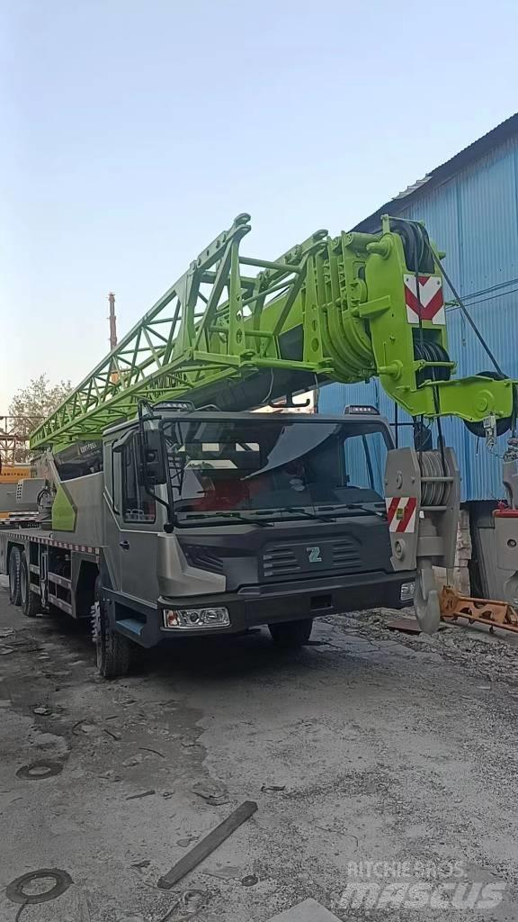 Zoomlion 25吨 Автокраны