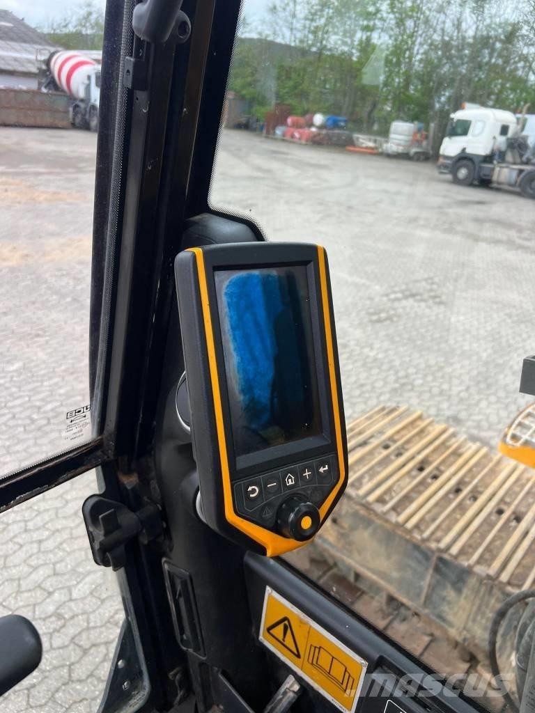 JCB JS 330 LC Гусеничные экскаваторы