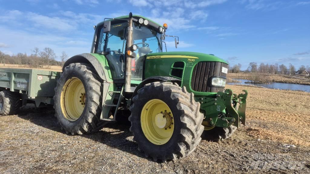 John Deere 7530 Трактора