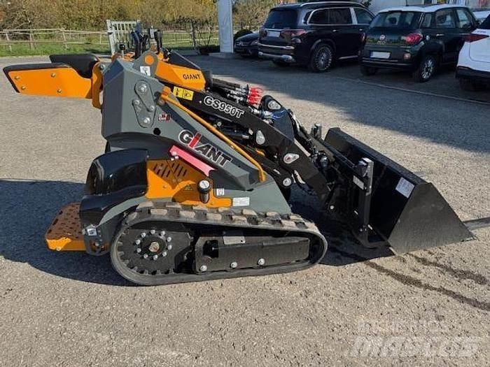 GiANT GS 950T Фронтальные погрузчики