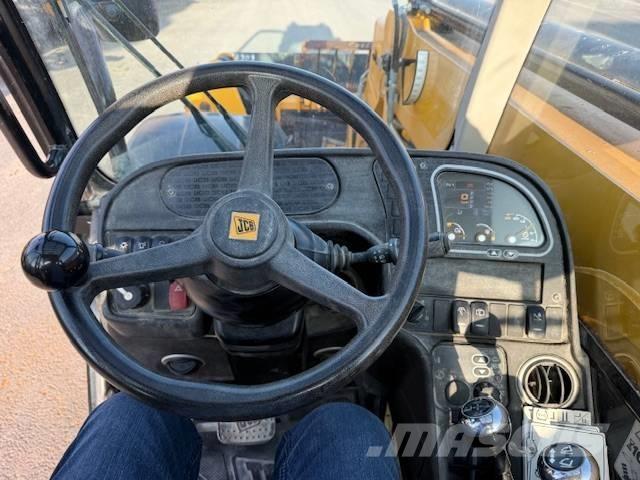 JCB 533-105 Телескопические погрузчики