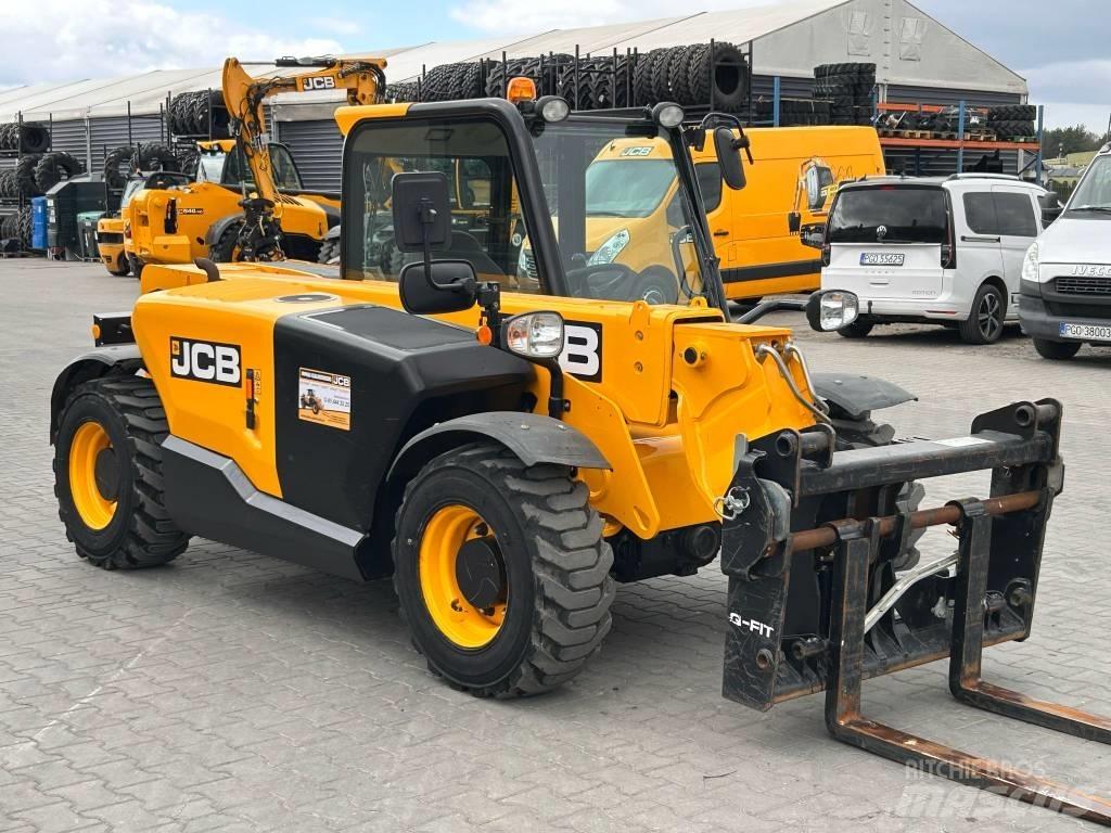 JCB 525-60 Телескопические погрузчики