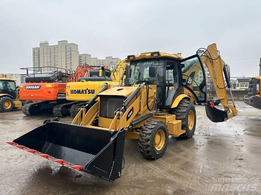 CAT 420 F Экскаваторы-погрузчики