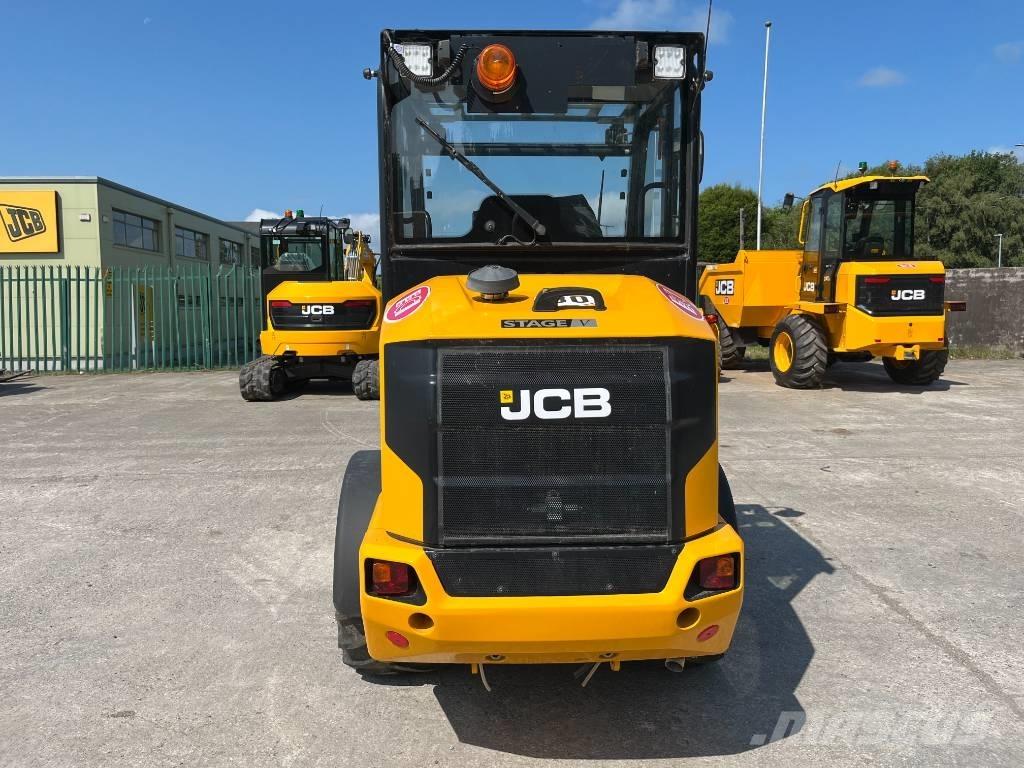 JCB 403ag plus Трактора