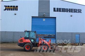 Kubota R085 Фронтальные погрузчики