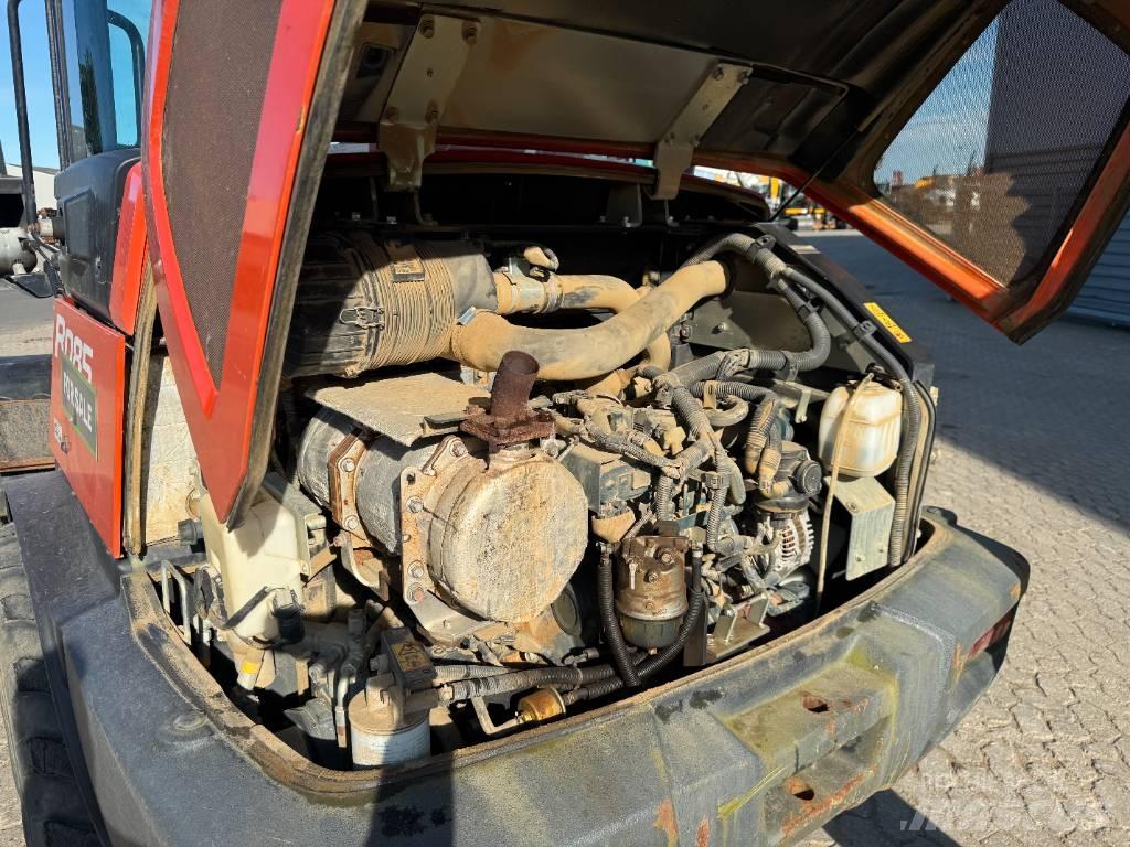 Kubota R085 Фронтальные погрузчики