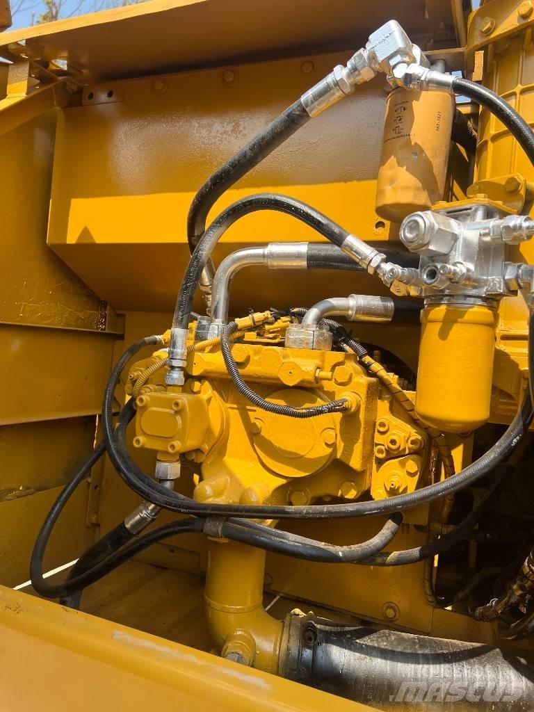 CAT 320C Гусеничные экскаваторы
