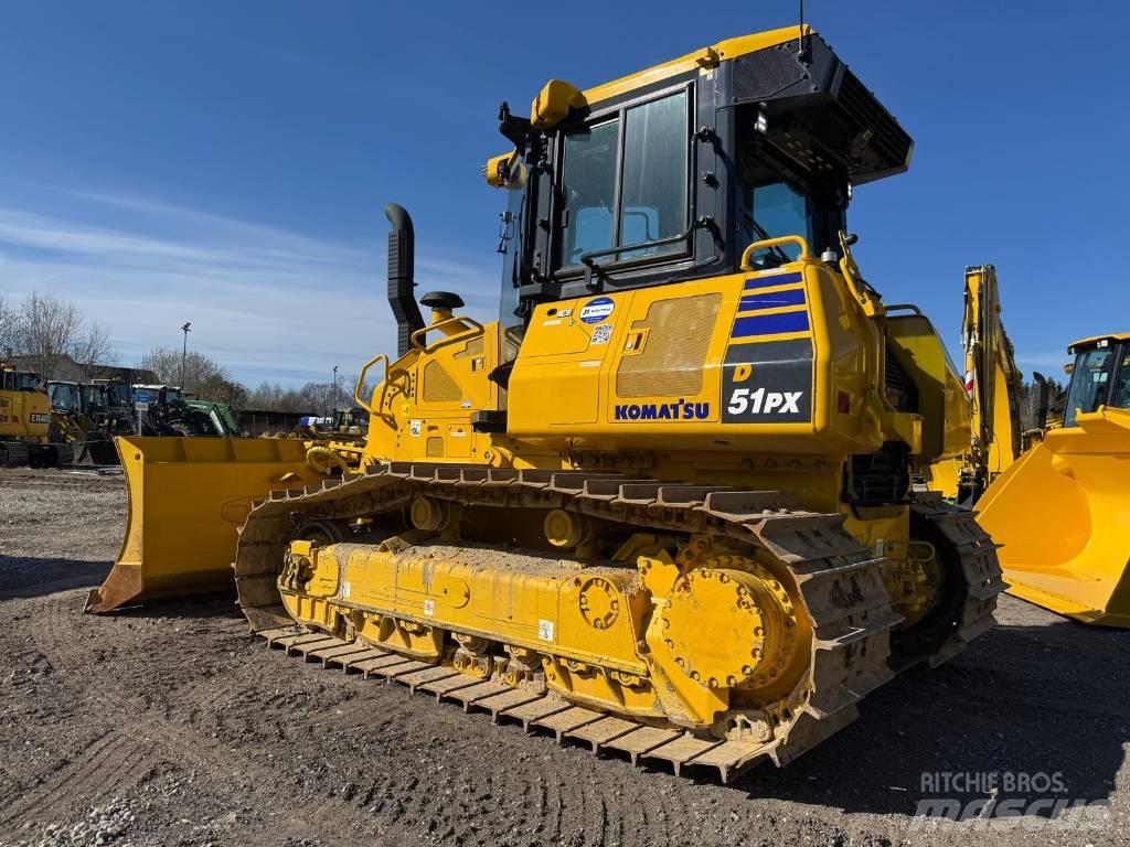Komatsu D51PX-24E0 Гусеничные бульдозеры