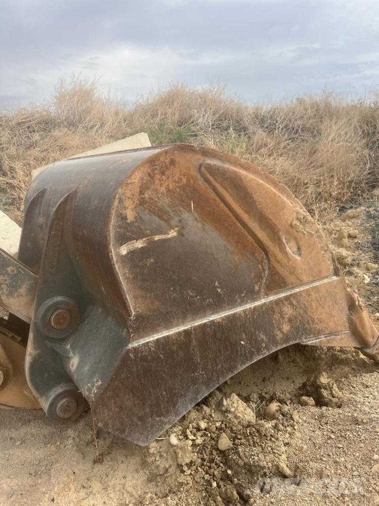 Liebherr R 950 SHD Гусеничные экскаваторы