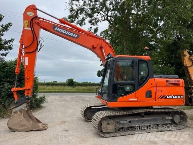 Doosan DX 140 LC Гусеничные экскаваторы