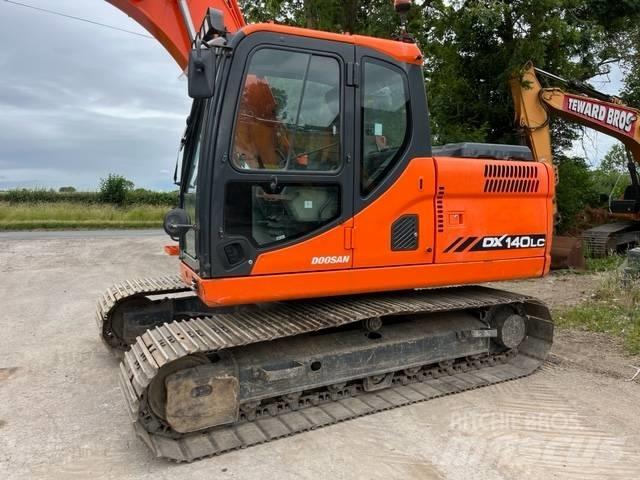 Doosan DX 140 LC Гусеничные экскаваторы